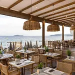 Hotel Thalassa, Philian And *