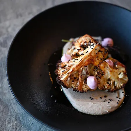 Thalassa, Philian And Skiathos-Stadt