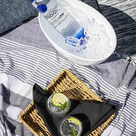 Thalassa, Philian And