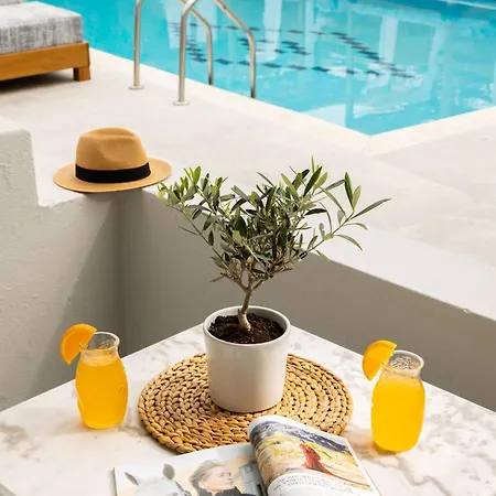 Thalassa, Philian And Hotel