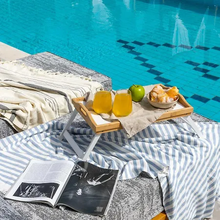 Szálloda Thalassa, Philian And