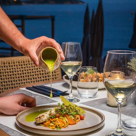 Thalassa, Philian And