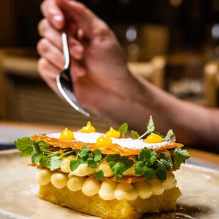 酒店 Thalassa, Philian And